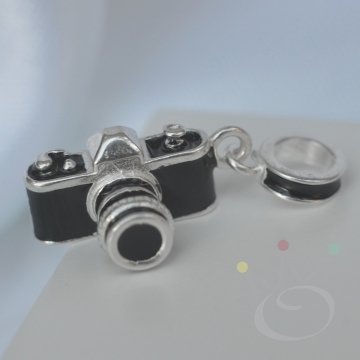 Berloque Cmera Esmaltada - Prata