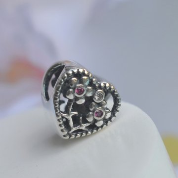 Berloque Separador Corao Flores Cravejadas - Prata