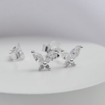 Brinco Borboletinha Delicada Zircnias - Prata