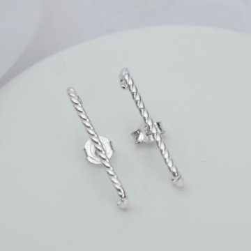 Brinco EarHook Torcido - Prata