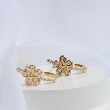 Brinco Sakura Earhook Cravejada - Semijoia