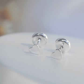 Brinco Tarracha Baby Coração Liso 3,5mm - Prata