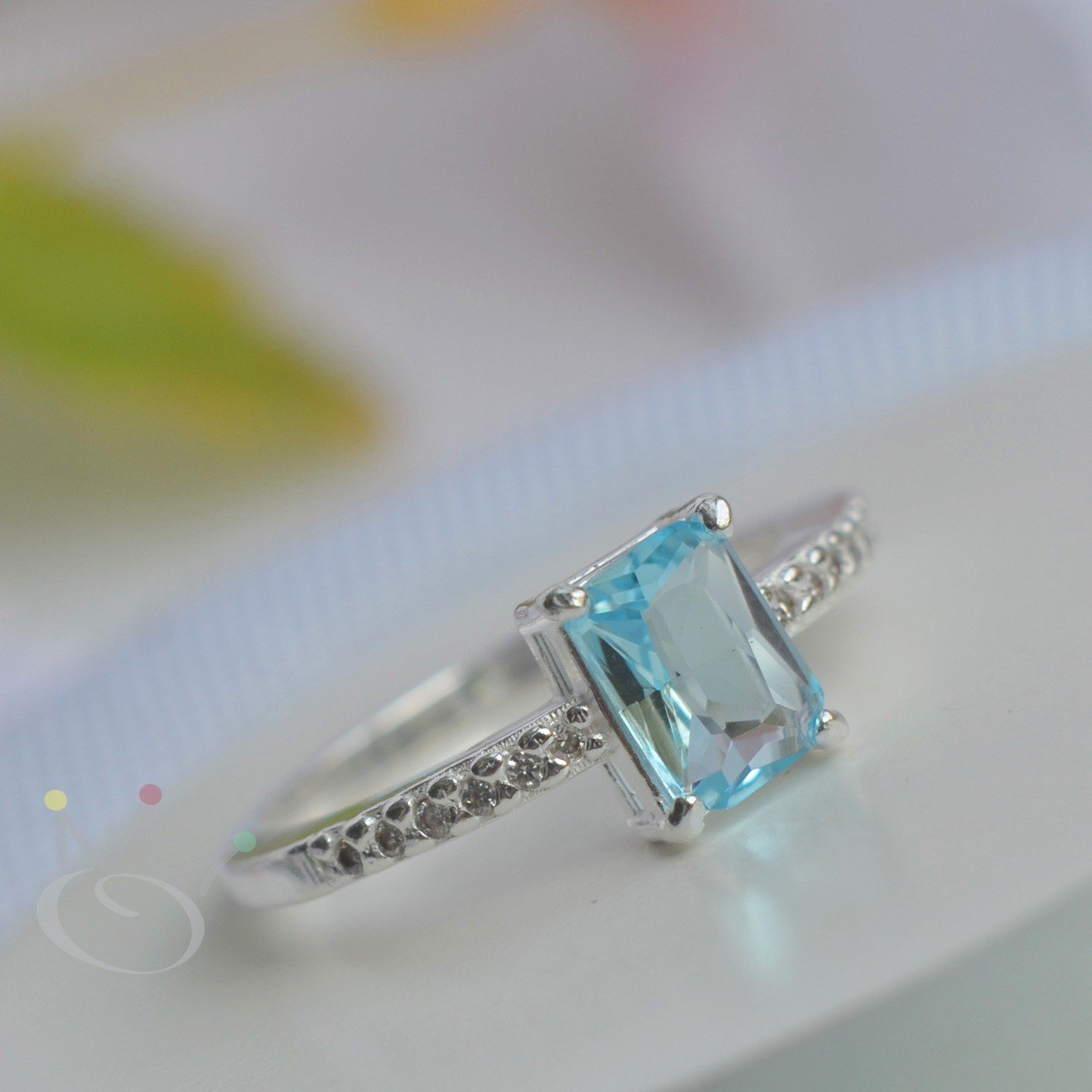 Anel Meia Aliança Solitário Retangular - Prata Anel Meia Aliança Solitário Retangular - Prata