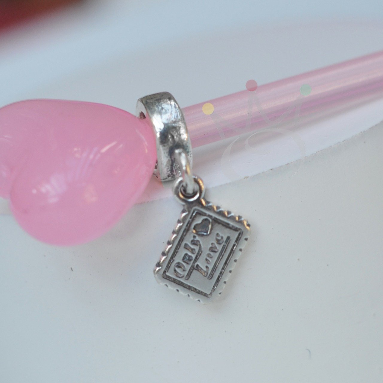 Berloque Cartão Postal Selo "Only Love" - Prata Berloque Cartão Postal Selo "Only Love" - Prata