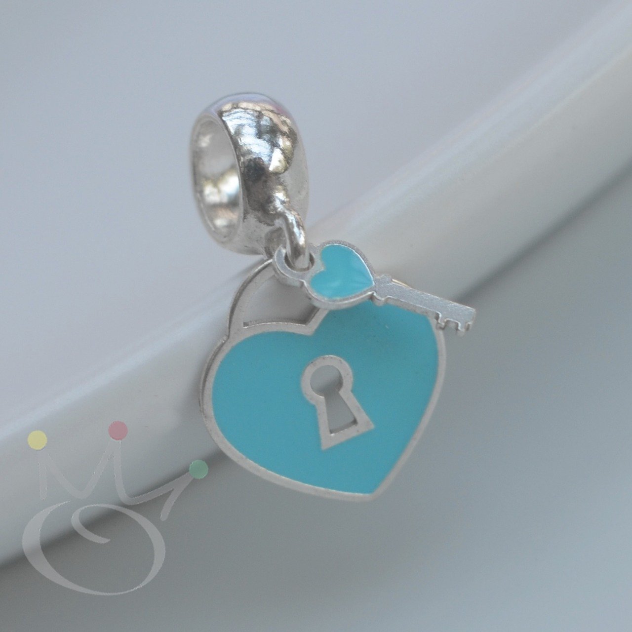 Berloque Corao Chave fechadura Cores - Prata