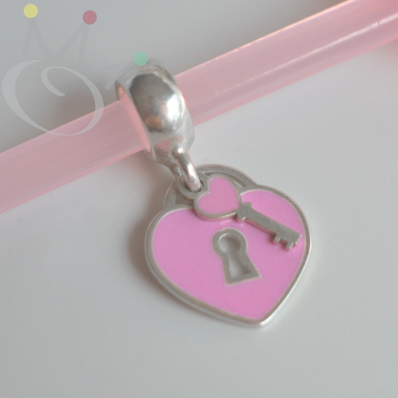 Berloque Corao Chave fechadura Cores - Prata