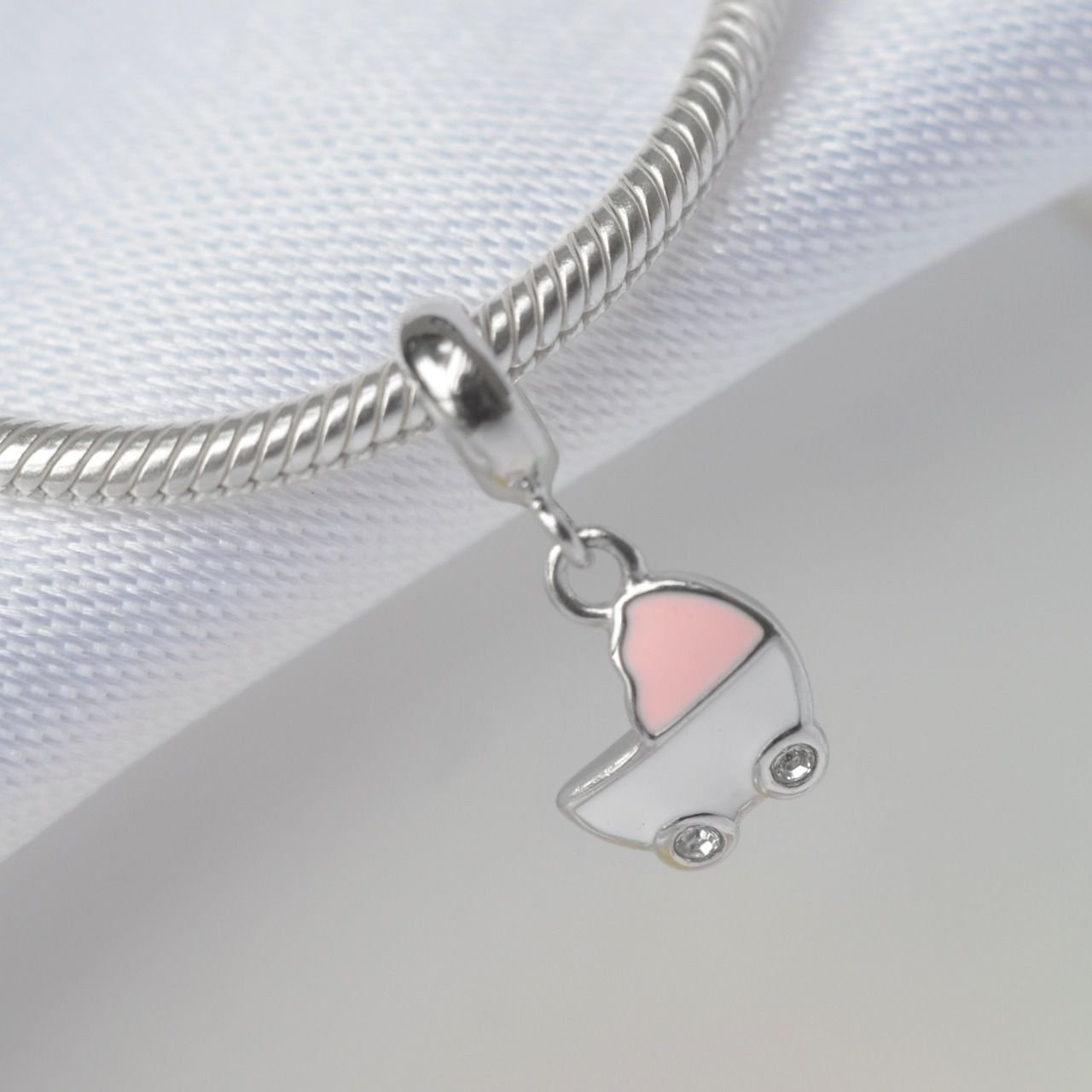 Berloque Cute Carrinho de Bebe - Prata Berloque Cute Carrinho de Bebe - Prata