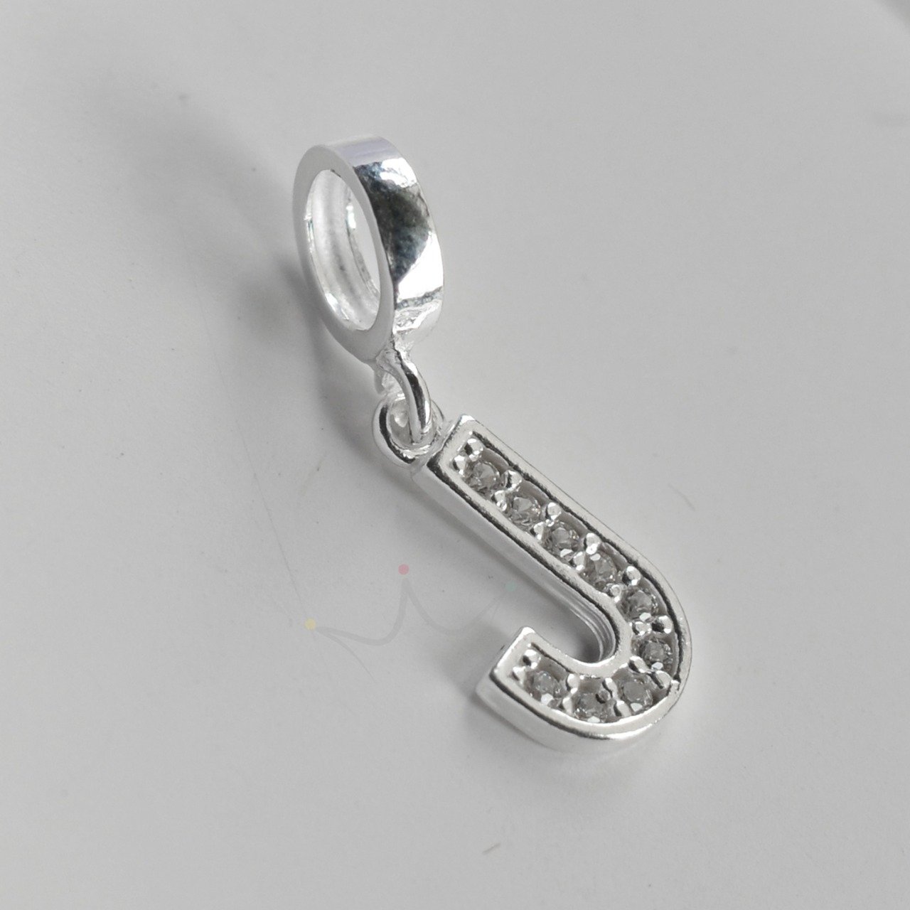 Berloque Letras Cravejadas - Prata Berloque Letras Cravejadas - Prata