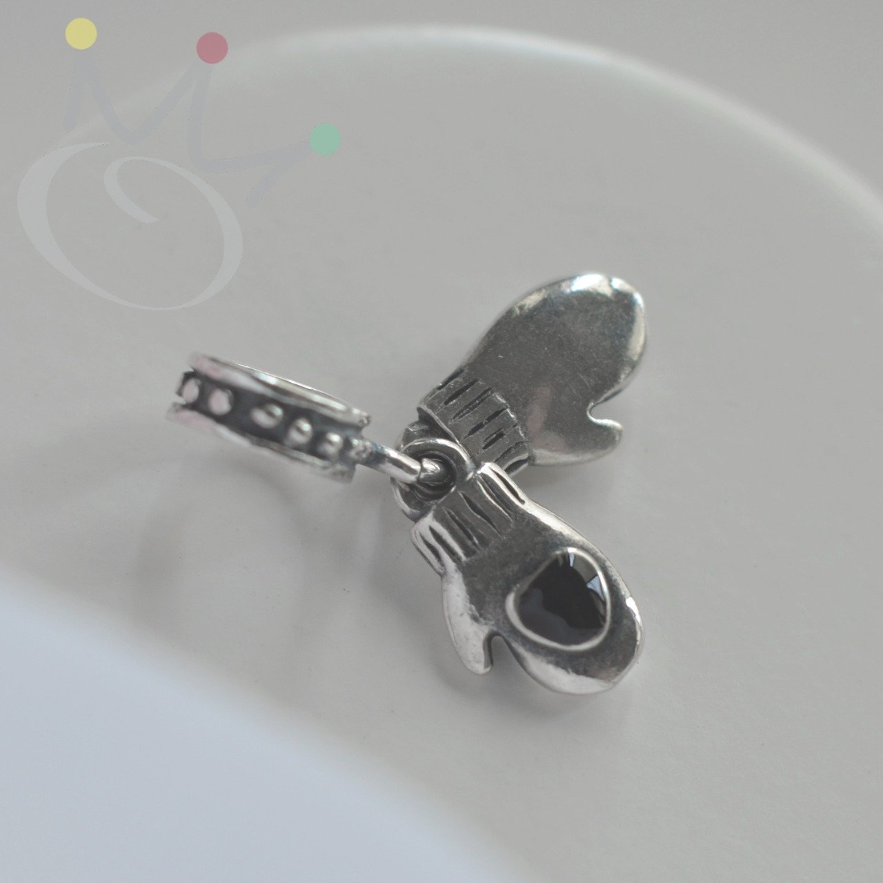 Berloque Luvas de Inverno - Prata Berloque Luvas de Inverno - Prata