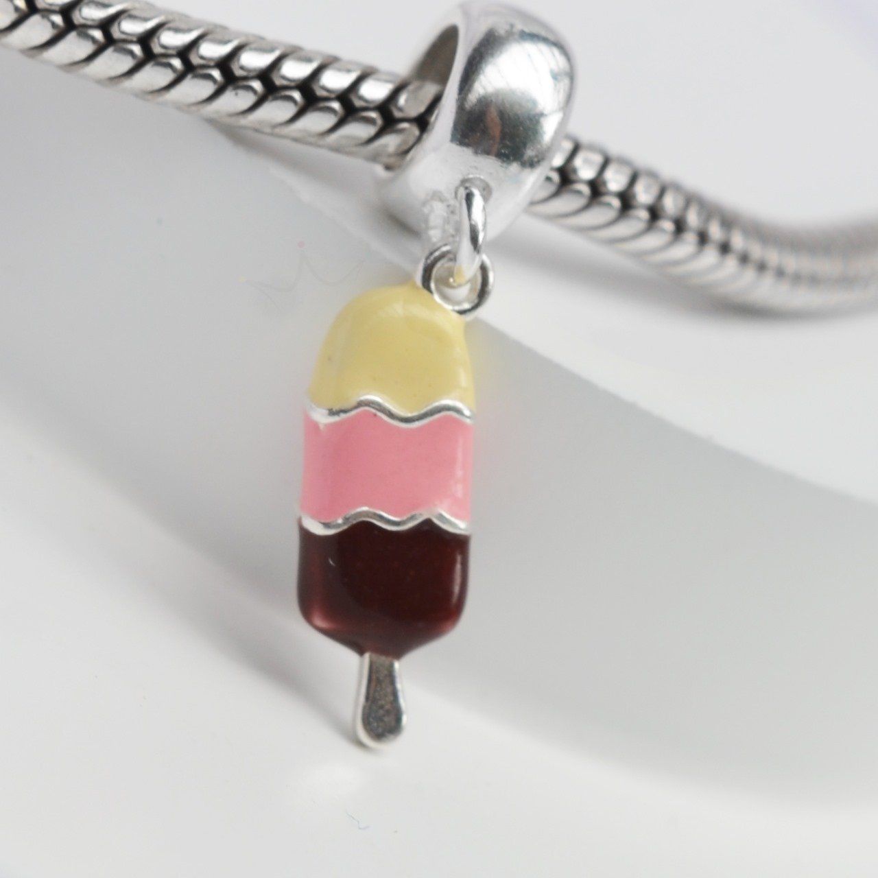 Berloque Picolé Napolitano- Prata Berloque Picolé Napolitano- Prata