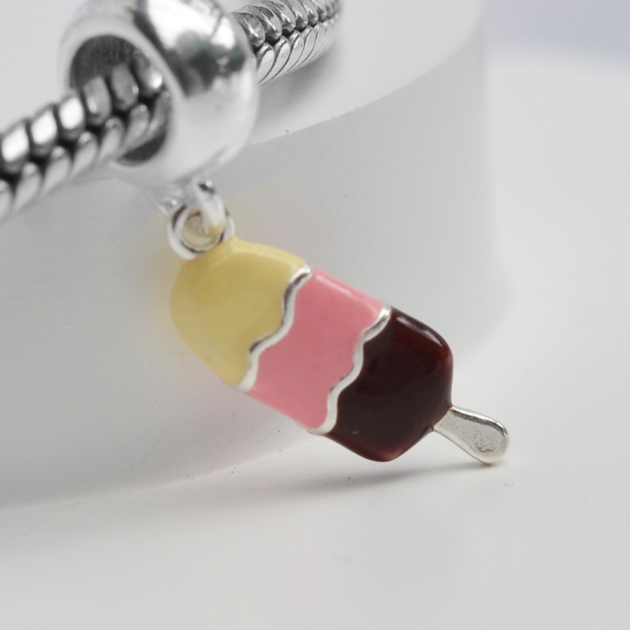 Berloque Picolé Napolitano- Prata Berloque Picolé Napolitano- Prata