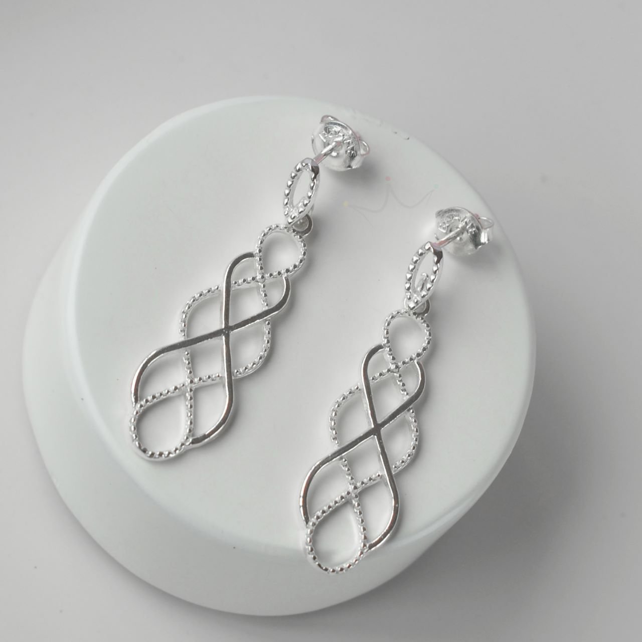 Brinco Arabesco Nuvem - Prata Brinco Arabesco Nuvem - Prata