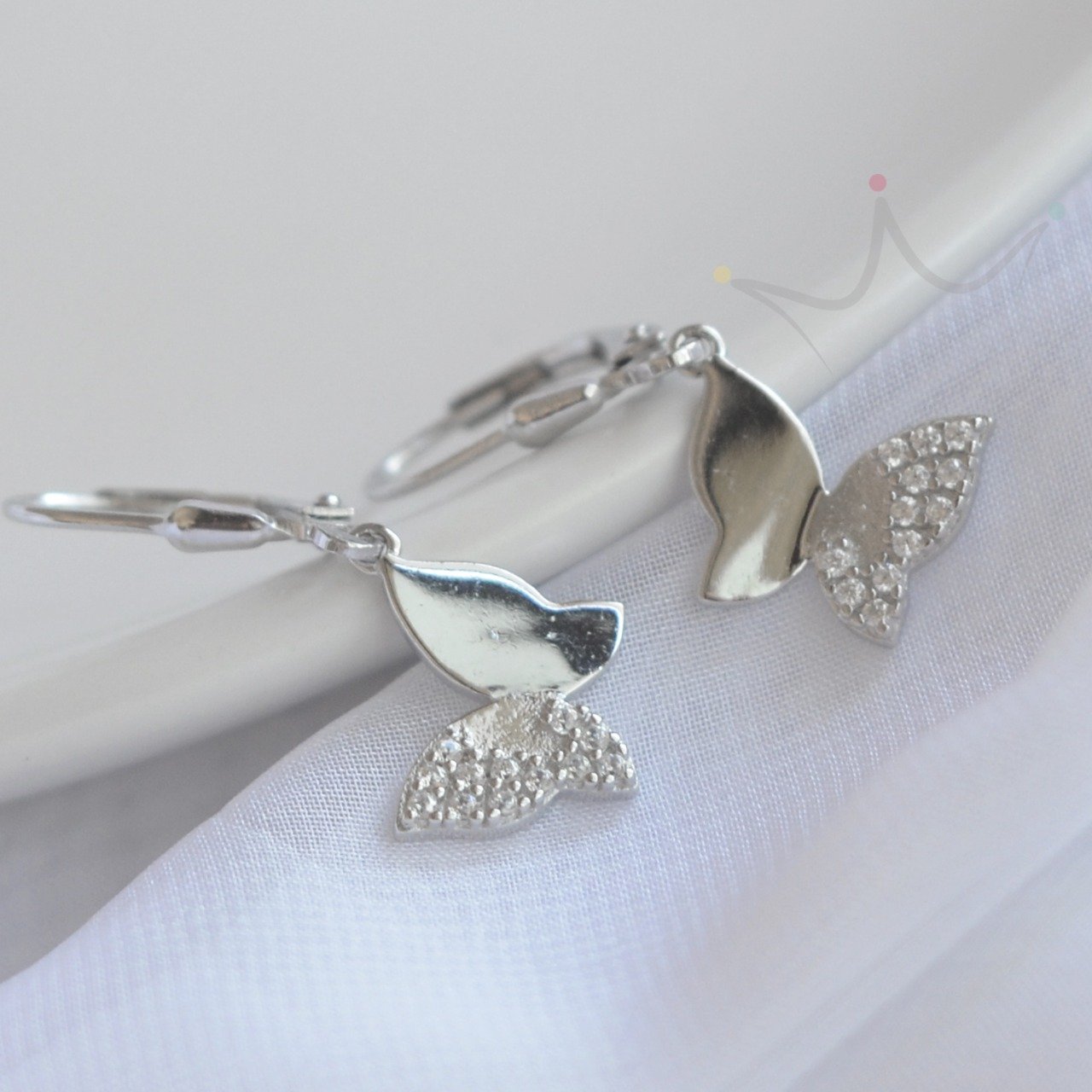 Brinco Argola Borboleta Cravejada - Prata Brinco Argola Borboleta Cravejada - Prata