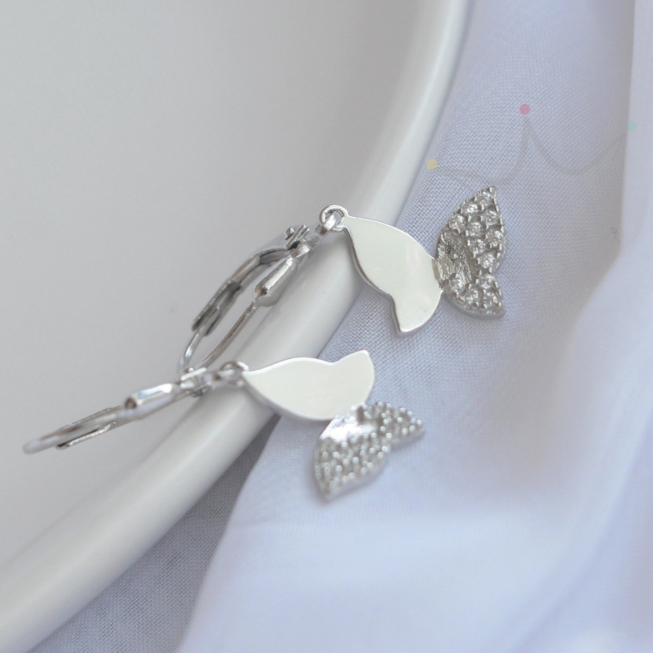 Brinco Argola Borboleta Cravejada - Prata Brinco Argola Borboleta Cravejada - Prata