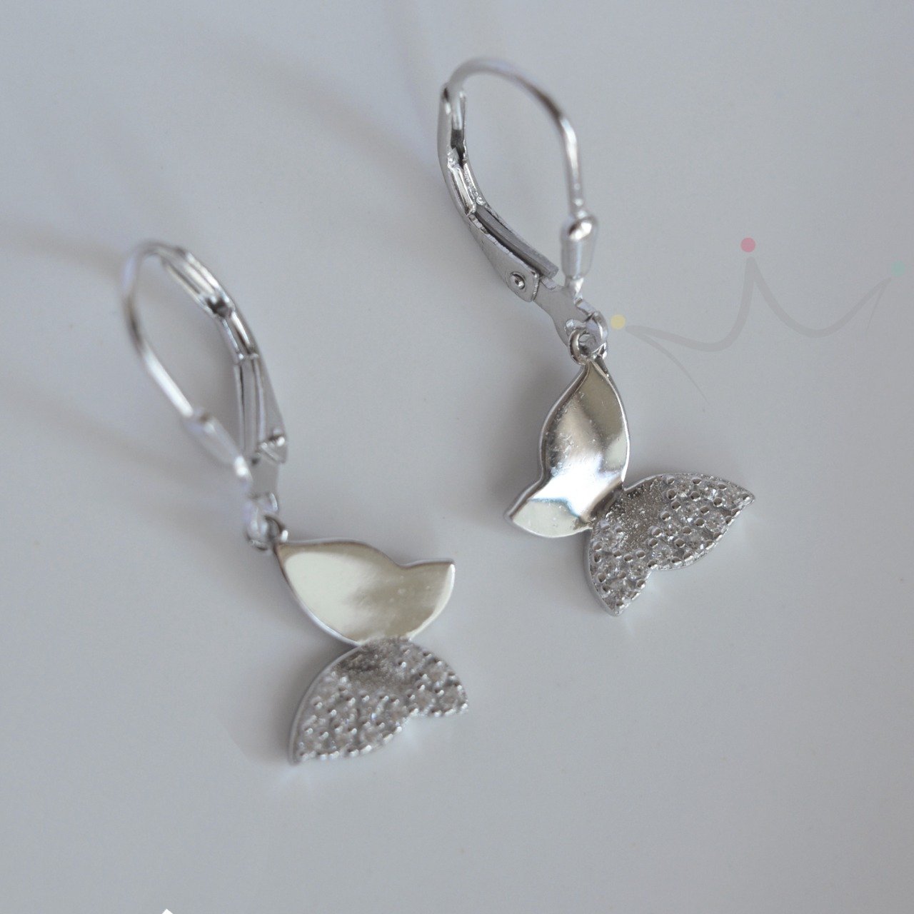 Brinco Argola Borboleta Cravejada - Prata Brinco Argola Borboleta Cravejada - Prata