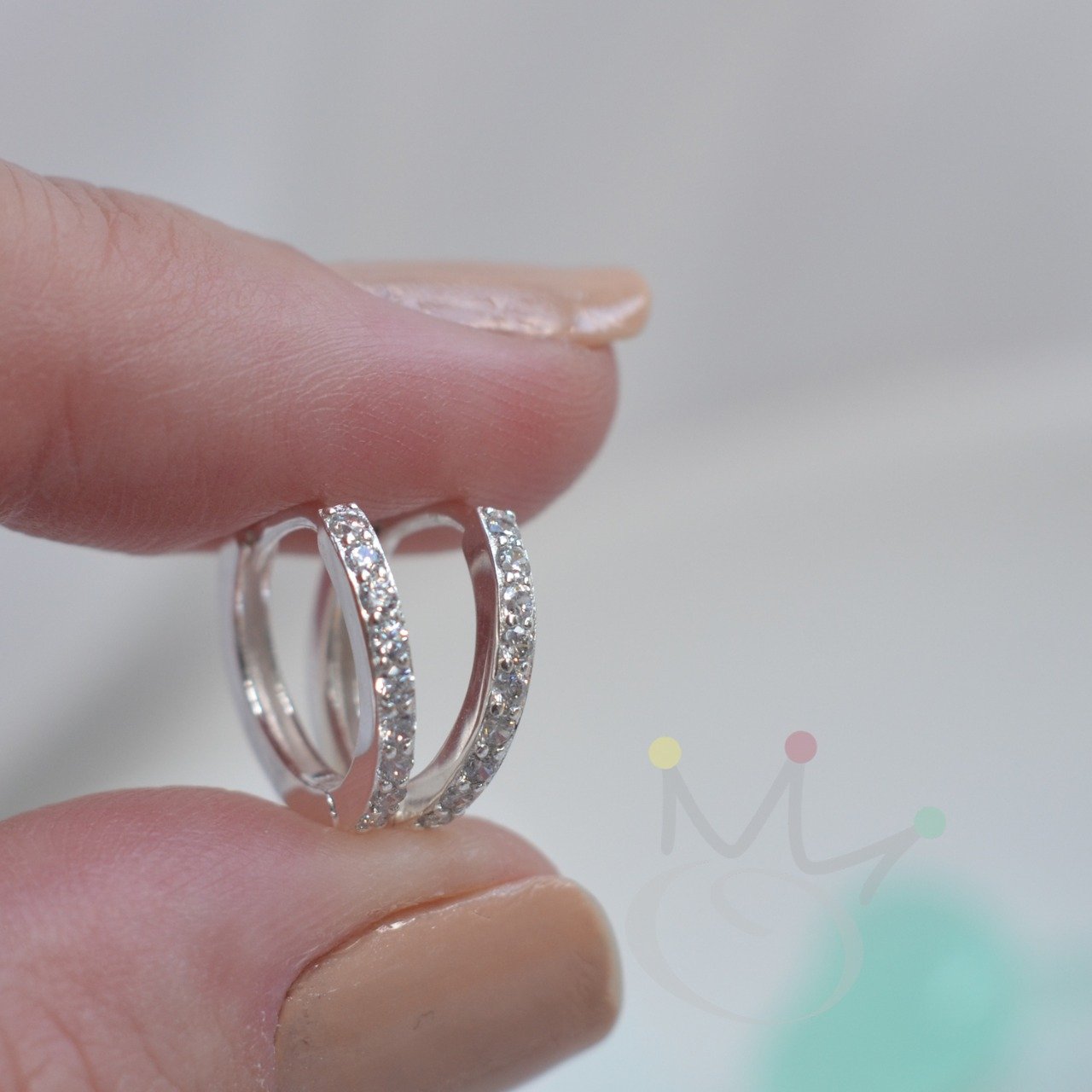 Brinco Argola cravejada zircônias (Tamanhos) - Prata Brinco Argola cravejada zircônias (Tamanhos) - Prata