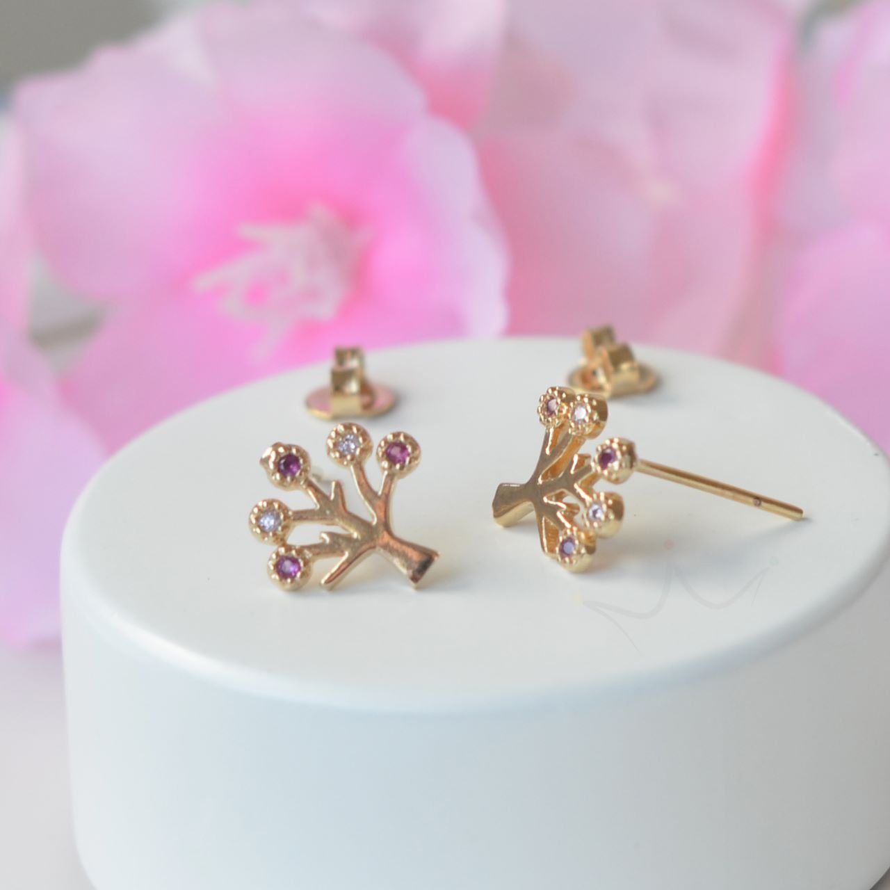 Brinco Árvore Sakura Aberta - Semijoia Brinco Árvore Sakura Aberta - Semijoia