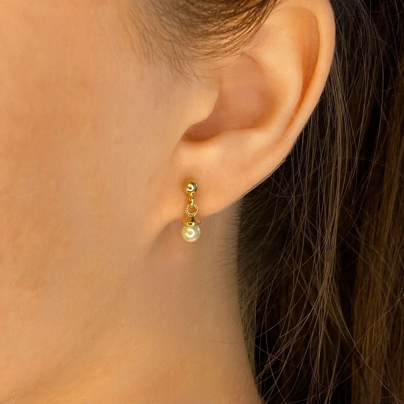 Brinco Bolinha e Perola Pendente - Semijoia Brinco Bolinha e Perola Pendente - Semijoia