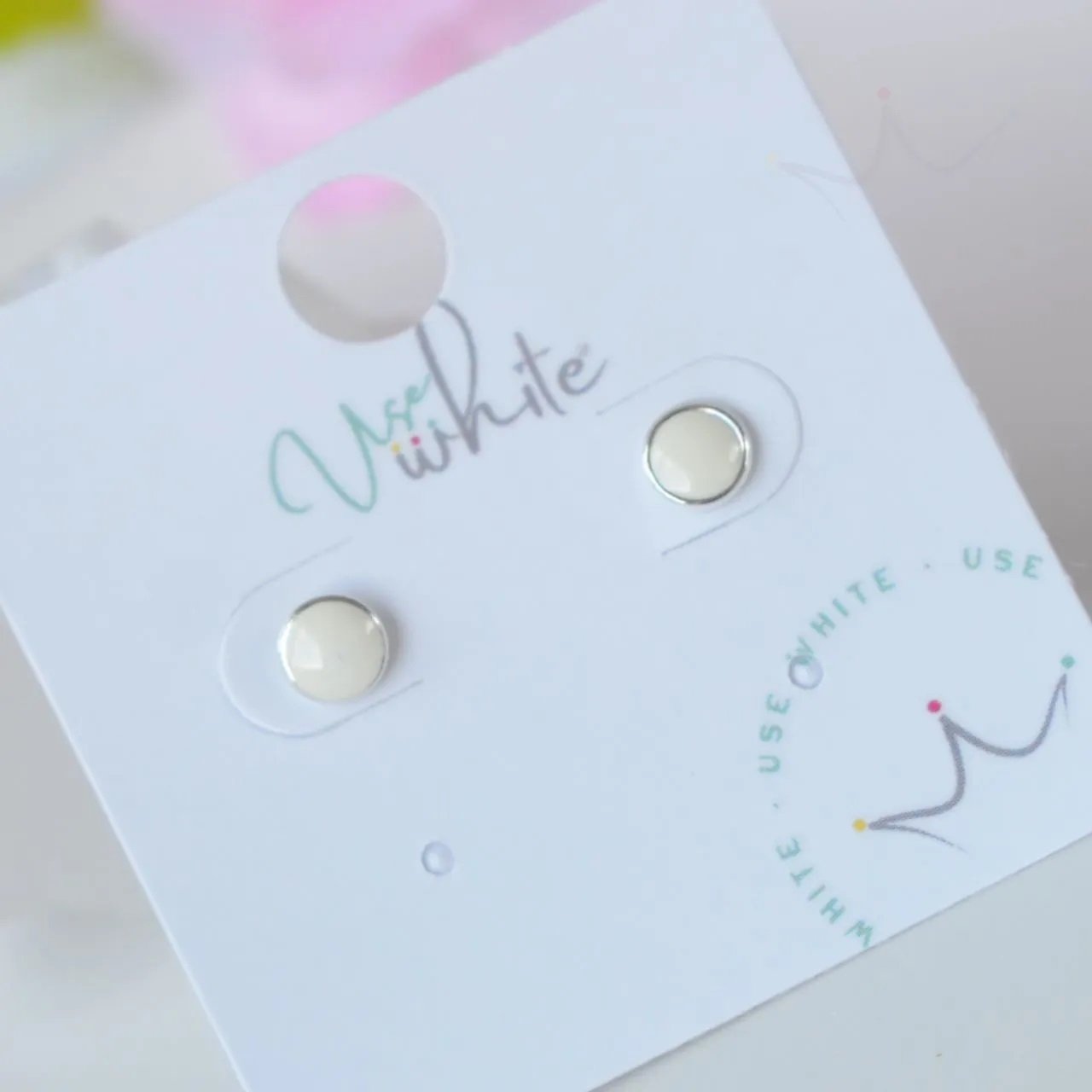 Brinco Circulo Resinado (Cores) - Prata Brinco Circulo Resinado (Cores) - Prata