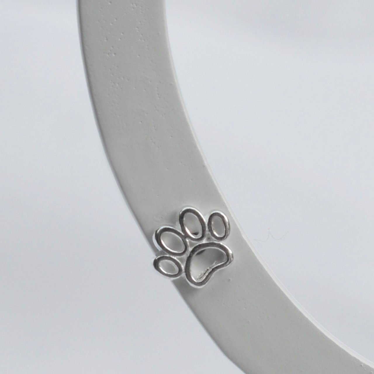 Brinco Patinha Lisa - Prata Brinco Patinha Lisa - Prata