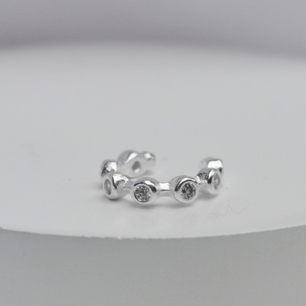 Brinco Piercing Fake Bolinhas Cravejadas (Tamanhos) - Prata Brinco Piercing Fake Bolinhas Cravejadas (Tamanhos) - Prata