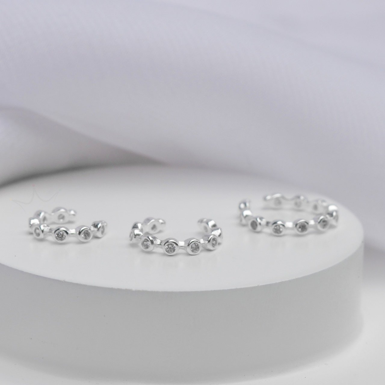 Brinco Piercing Fake Bolinhas Cravejadas (Tamanhos) - Prata Brinco Piercing Fake Bolinhas Cravejadas (Tamanhos) - Prata