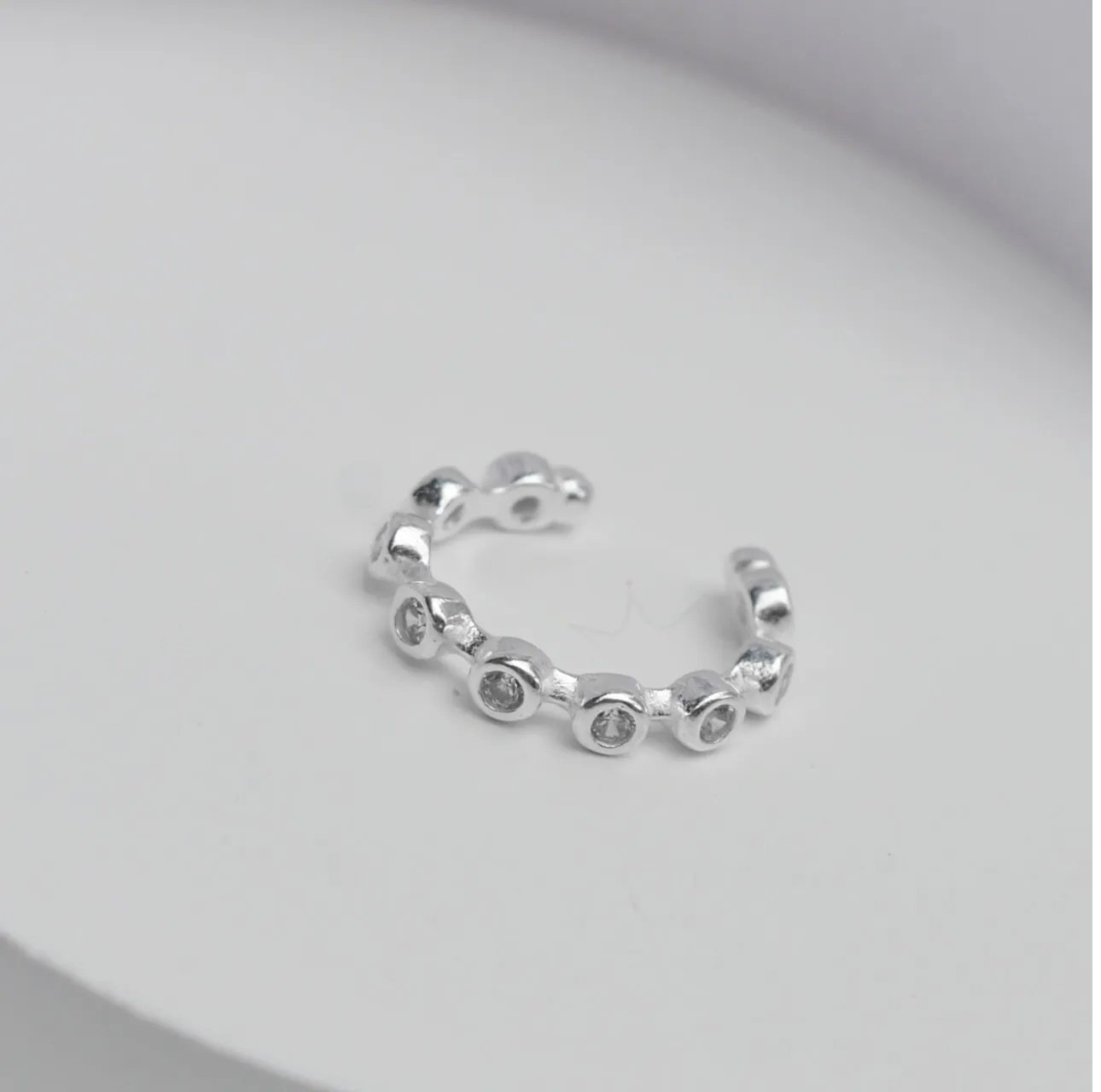 Brinco Piercing Fake Bolinhas Cravejadas (Tamanhos) - Prata Brinco Piercing Fake Bolinhas Cravejadas (Tamanhos) - Prata