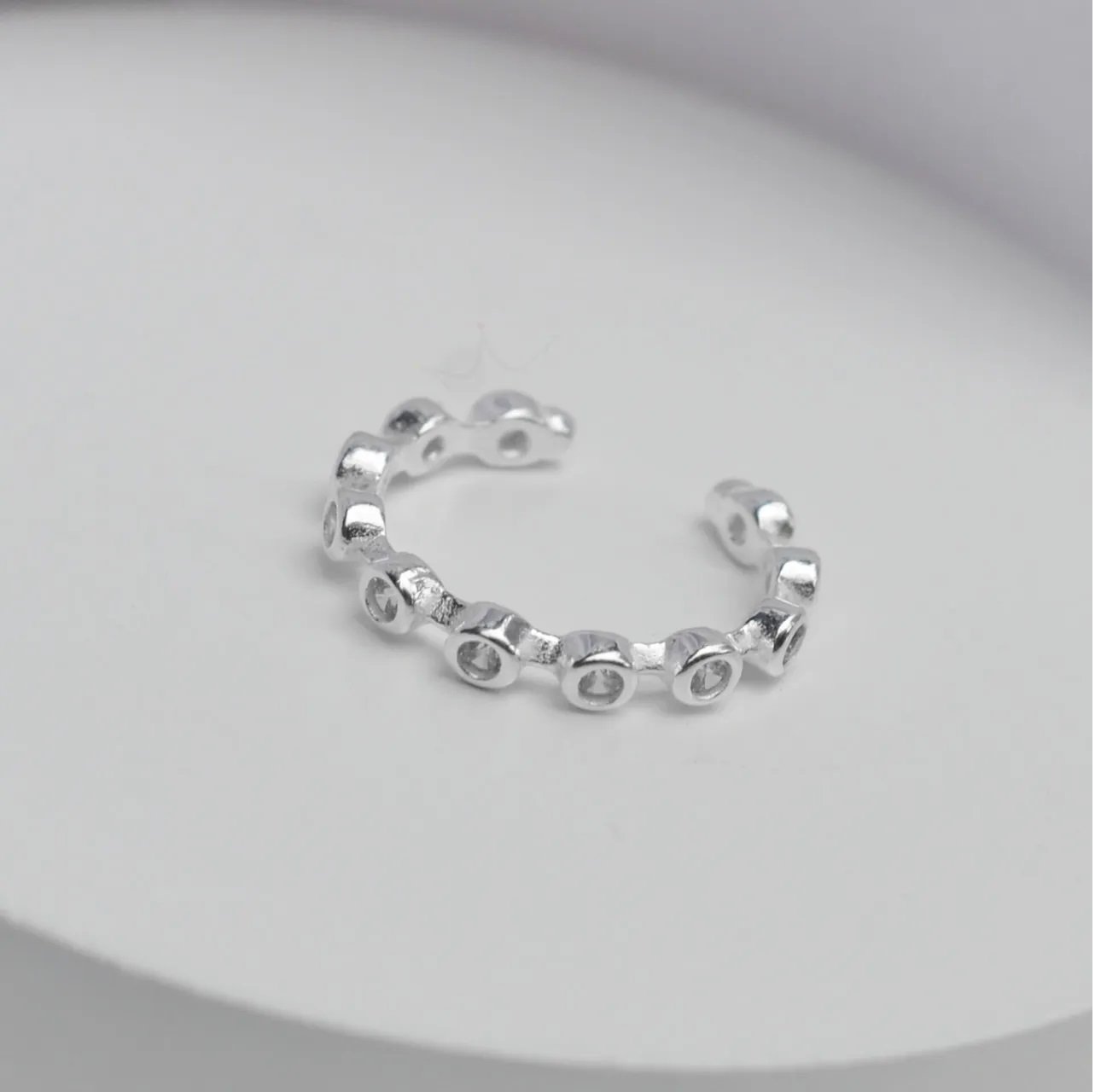 Brinco Piercing Fake Bolinhas Cravejadas (Tamanhos) - Prata Brinco Piercing Fake Bolinhas Cravejadas (Tamanhos) - Prata