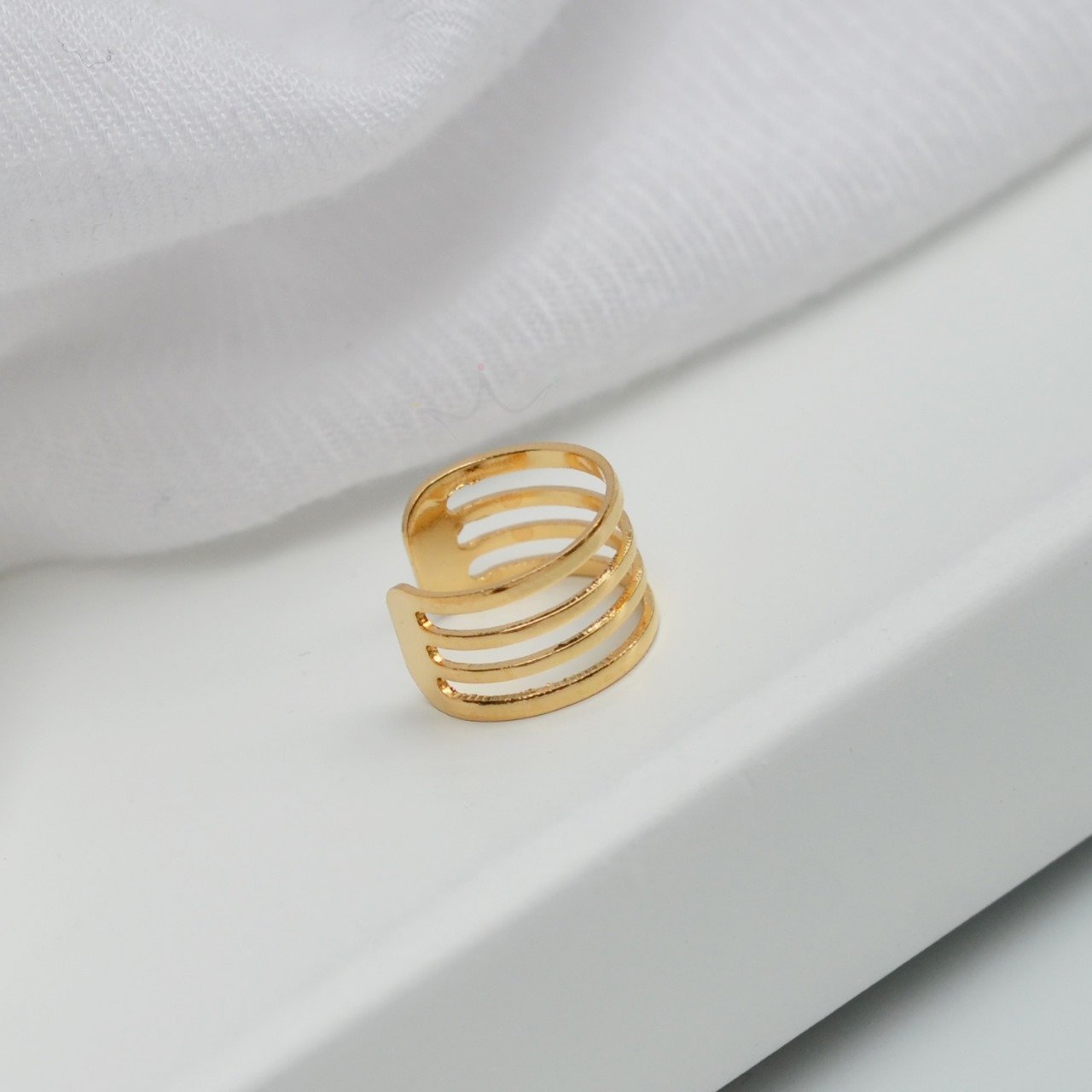 Brinco Piercing Fake (pressão) Vazado - Semijoia Brinco Piercing Fake (pressão) Vazado - Semijoia